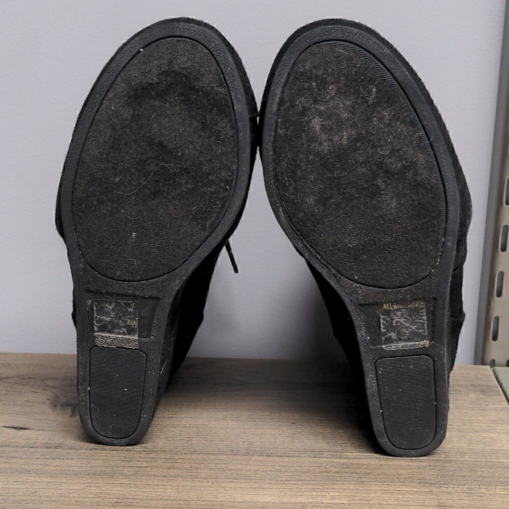 City Classified Black Booties - Picture 5 of 5